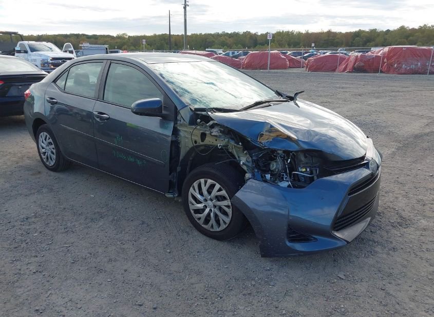 2018 TOYOTA COROLLA LE photo