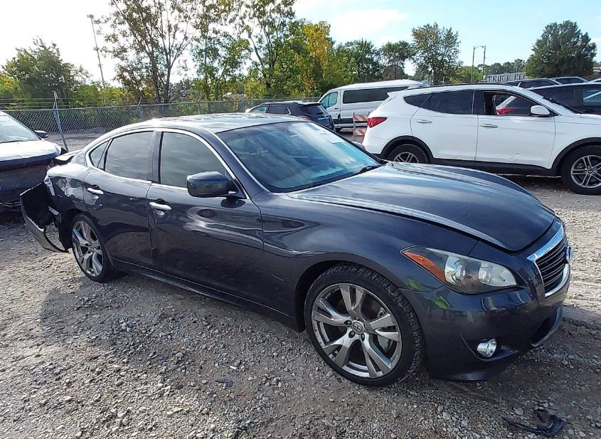 2011 INFINITI M37 photo