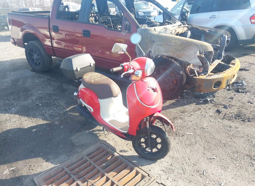 2025 honda ncw50 Scooter 1