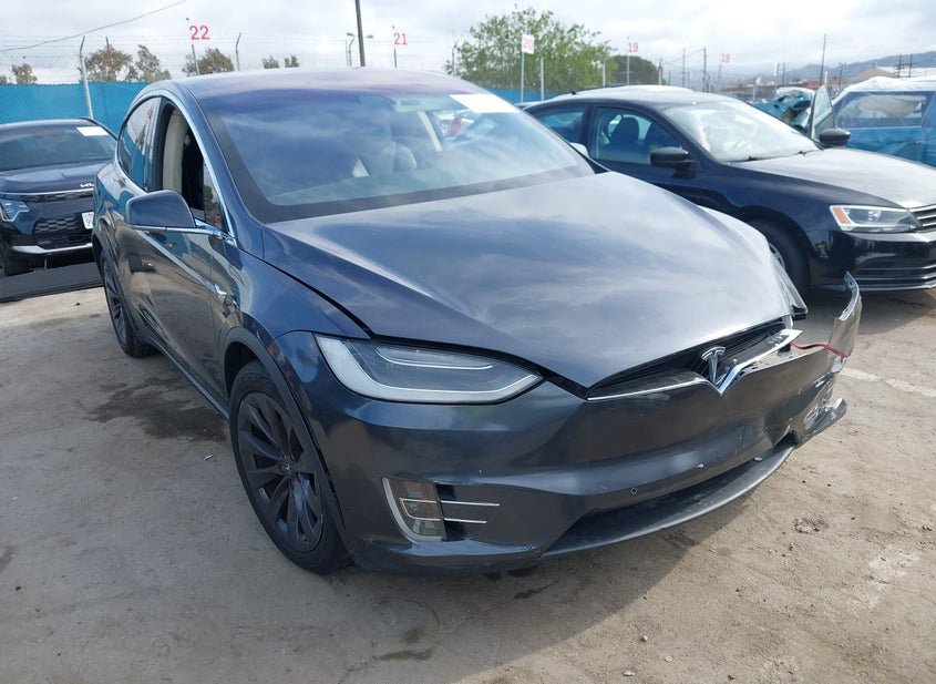 2018 Tesla Model X EL photo