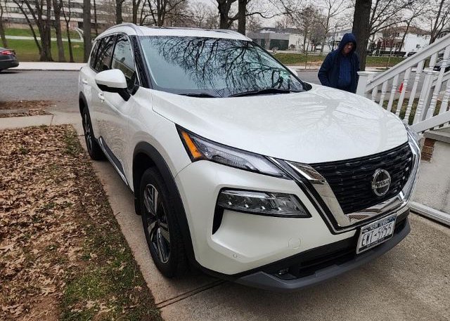 2021 NISSAN ROGUE (VIN: 5N1AT3CB4MC671682)