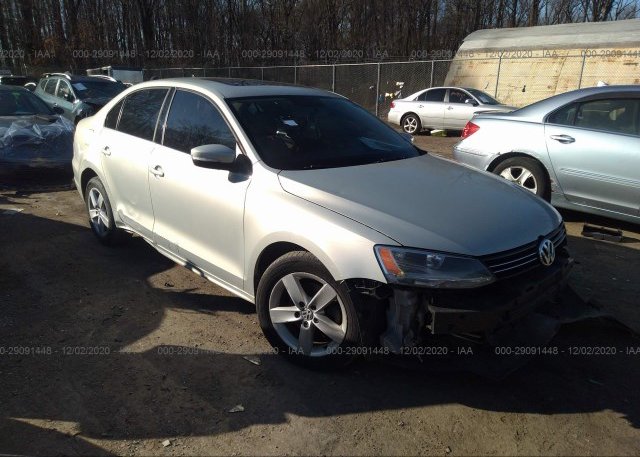 3VWLL7AJ5BM125660 2011 VOLKSWAGEN JETTA SEDAN