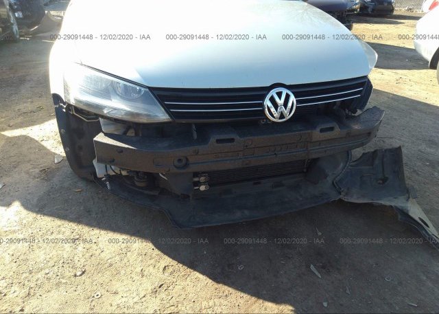 3VWLL7AJ5BM125660 2011 VOLKSWAGEN JETTA SEDAN