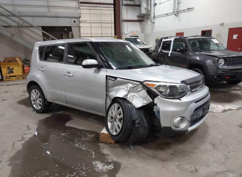 2017 KIA SOUL + photo