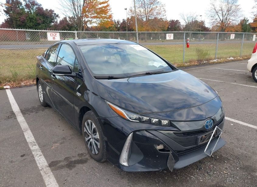 2020 TOYOTA PRIUS PRIME XLE photo