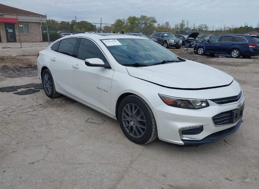 2017 CHEVROLET MALIBU 1LT photo