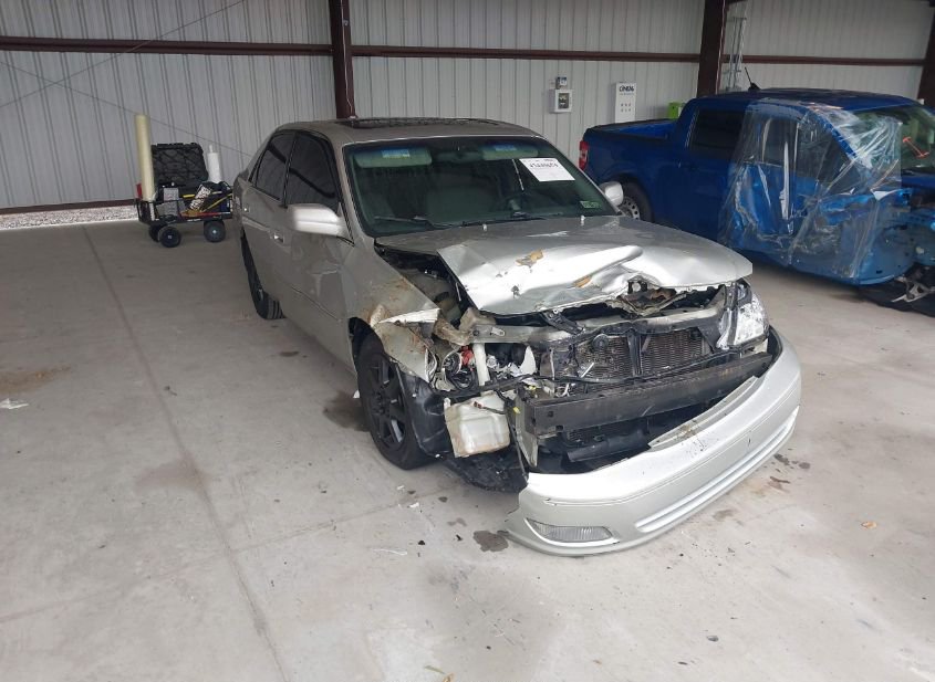 2002 TOYOTA AVALON XLS photo