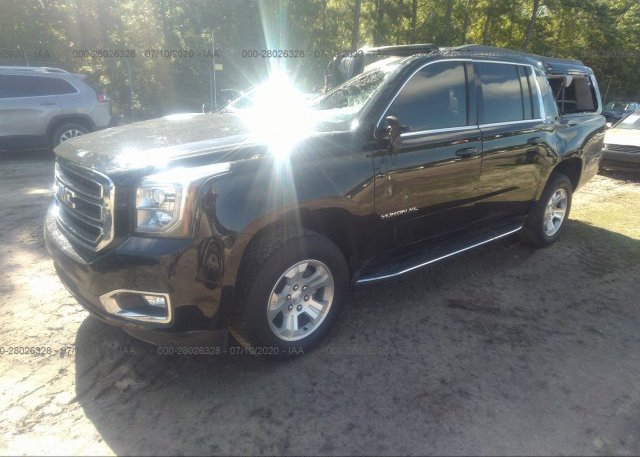из сша 2017 GMC YUKON XL 1GKS1GKC1HR311549