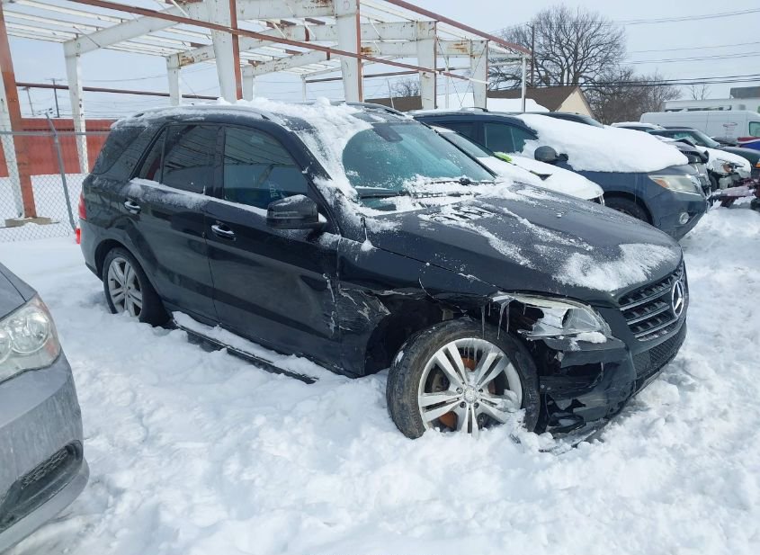 2014 MERCEDES-BENZ ML 350 4MATIC photo