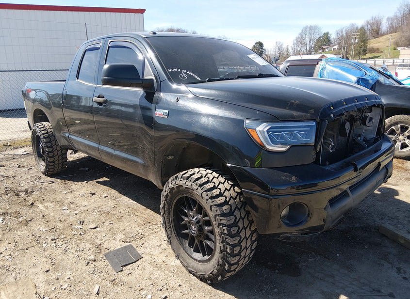 2013 Toyota Tundra 5.7L photo