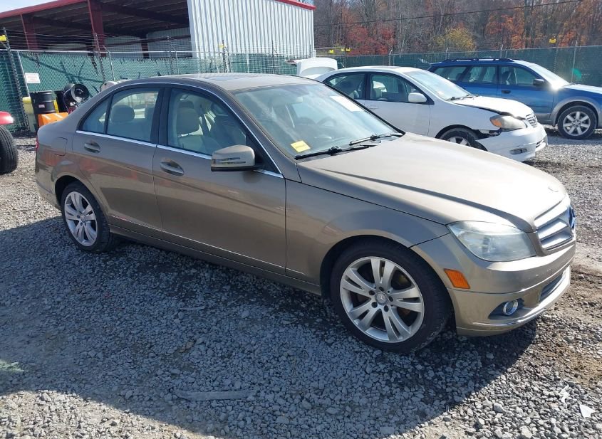 2011 MERCEDES-BENZ C 300 LUXURY 4MATIC photo