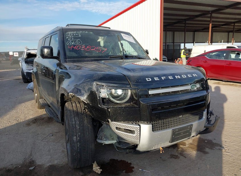 2024 Land Rover Defender 3.0L photo