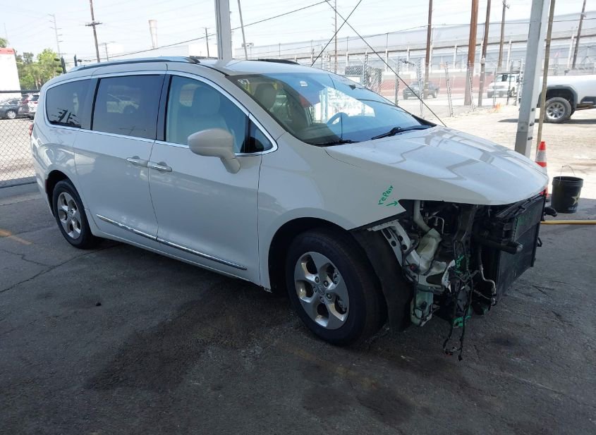 2018 CHRYSLER PACIFICA HYBRID TOURING L photo
