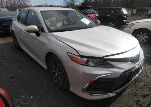 2022 TOYOTA CAMRY (VIN: 4T1F11BKXNU052937)