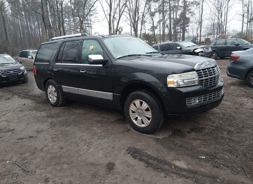 2011 LINCOLN NAVIGATOR photo