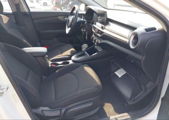 2021 KIA FORTE(VIN: 3KPF24ADXME308514