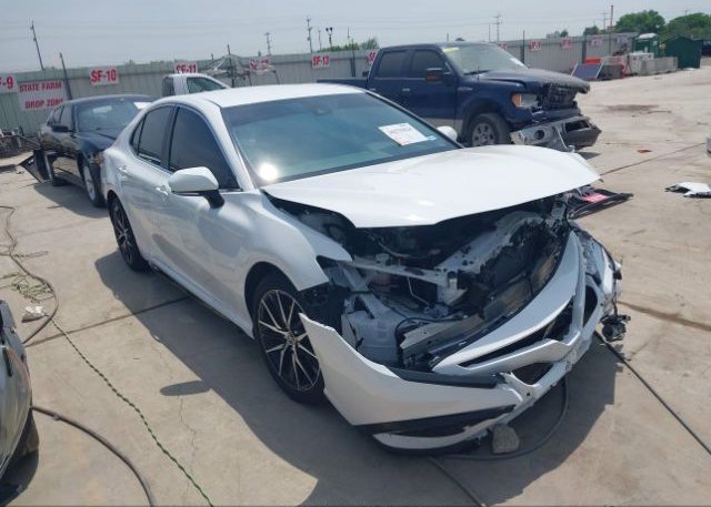 2022 TOYOTA CAMRY (VIN: 4T1G11AK8NU056149)