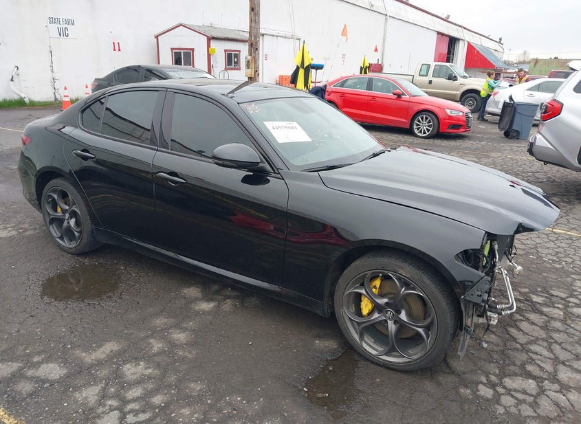 2019 Alfa Romeo Giulia 2.0L photo
