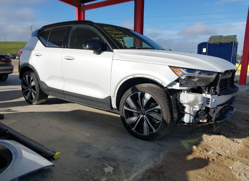 2021 VOLVO XC40 RECHARGE PURE ELECTRIC P8 photo