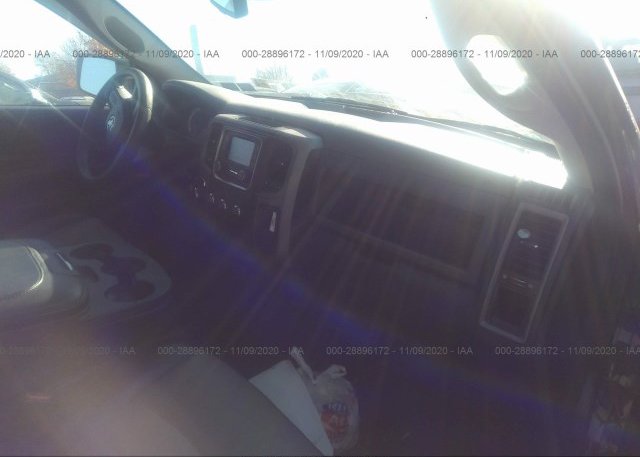 пригнать из сша 2016 RAM 1500 1C6RR7FG8GS193224