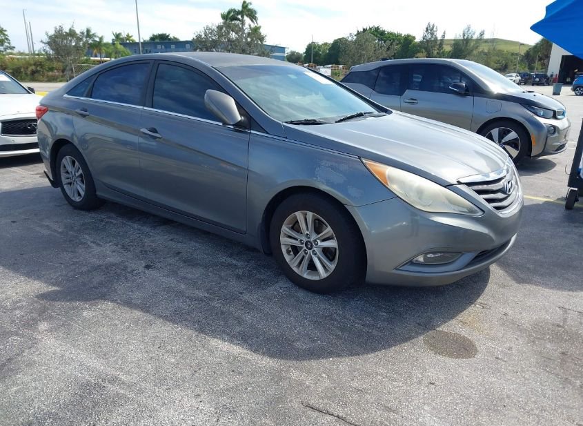 2013 HYUNDAI SONATA GLS photo