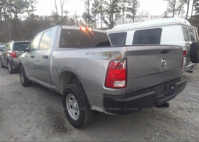купить 2019 RAM 1500 CLASSIC 3C6RR6KG5KG675858