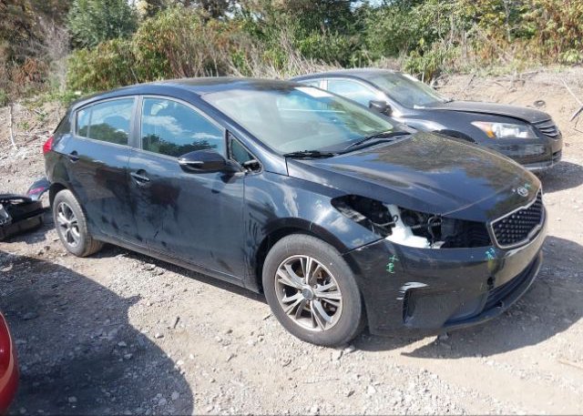 KNAFK5A84H5673049 2017 KIA FORTE5