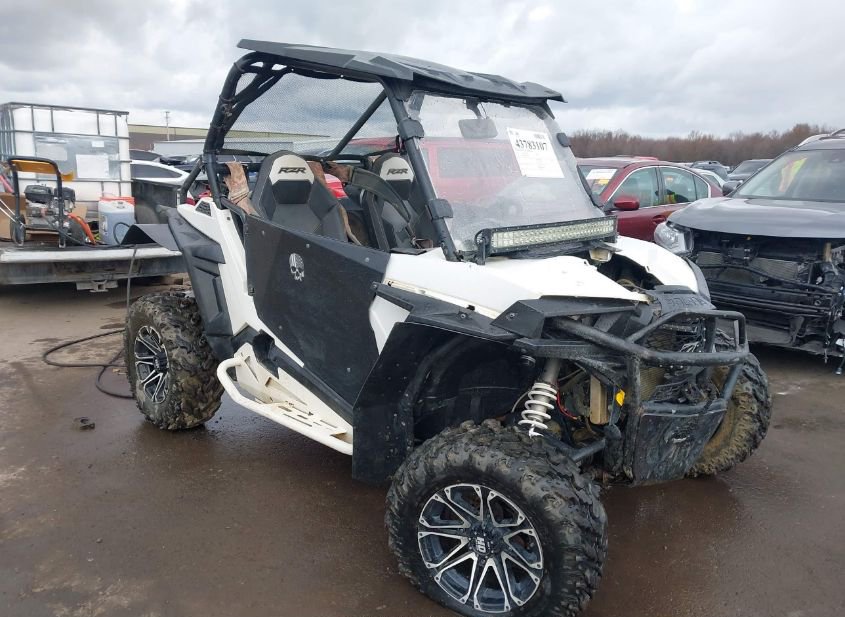 2015 POLARIS RZR S 900 photo