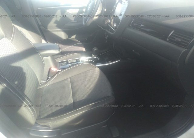 пригнать из сша 2020 MITSUBISHI OUTLANDER JA4AD2A30LZ007084