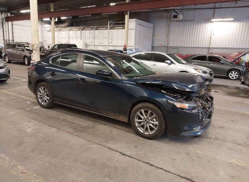 2021 MAZDA MAZDA3 2.5 S photo