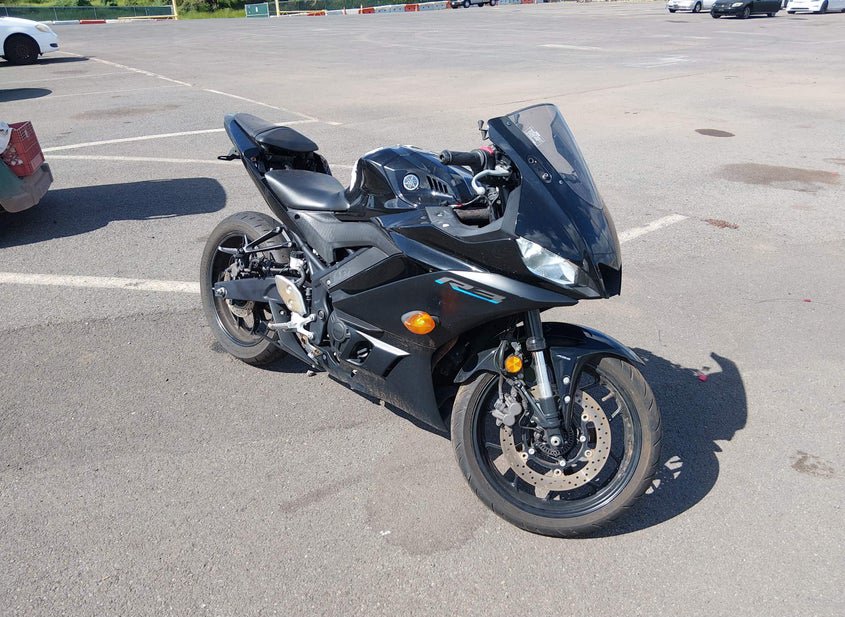 2023 Yamaha Yzfr3 2 photo