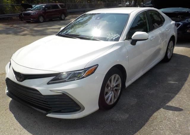 2021 TOYOTA CAMRY (VIN: 4T1C11AK0MU589304)