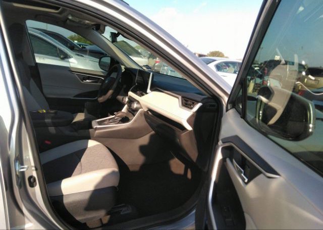 2023 TOYOTA RAV4(VIN: 2T3W1RFV2PC218611