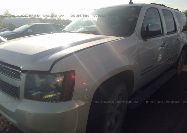 из сша 2010 CHEVROLET SUBURBAN 1GNUKKE35AR173513