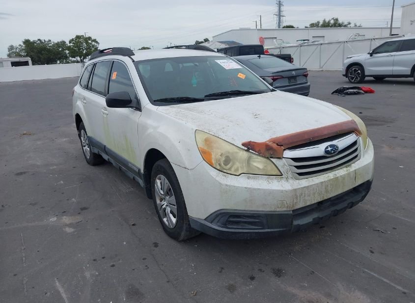 2010 SUBARU OUTBACK 2.5I photo
