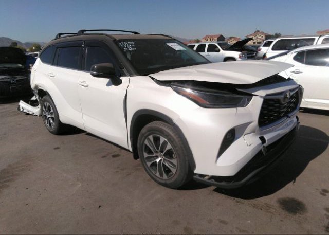 2021 TOYOTA HIGHLANDER (VIN: 5TDHZRAH1MS519031)