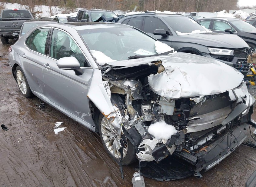 2019 Toyota Camry Hybrid 2.5L photo
