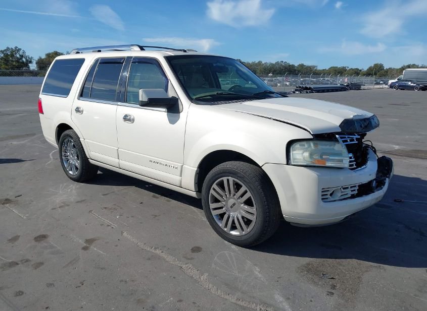 2008 LINCOLN NAVIGATOR photo