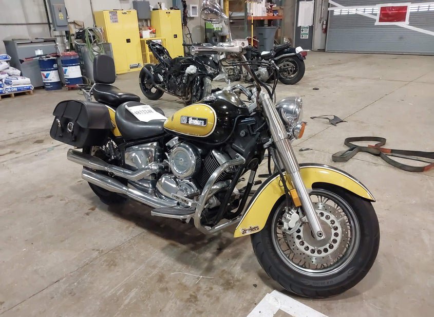 2002 Yamaha Xvs1100 2 photo