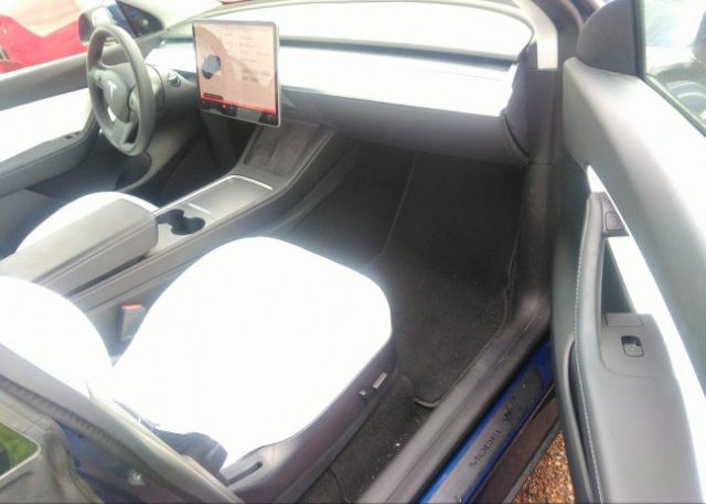 2021 TESLA MODEL Y(VIN: 5YJYGDEE8MF277156