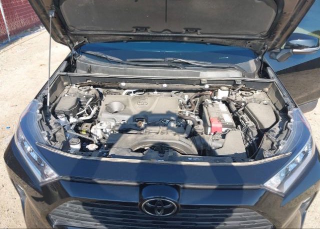 2021 TOYOTA RAV4(VIN: 2T3W1RFV9MC131980