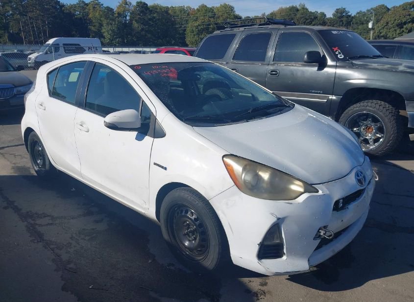 2014 TOYOTA PRIUS C ONE photo