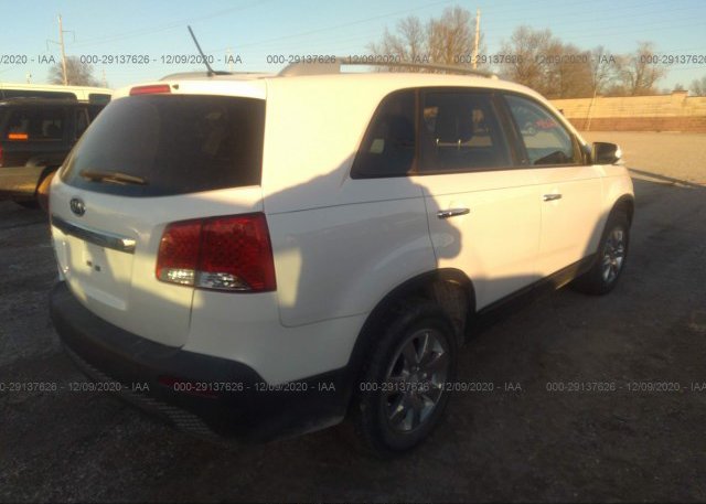 цена в сша 2011 KIA SORENTO 5XYKT3A10BG173071