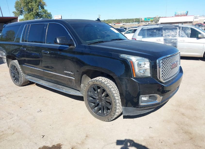2017 GMC YUKON XL DENALI photo