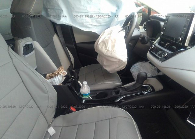 пригнать из сша 2020 TOYOTA COROLLA JTDEBRBE2LJ018513
