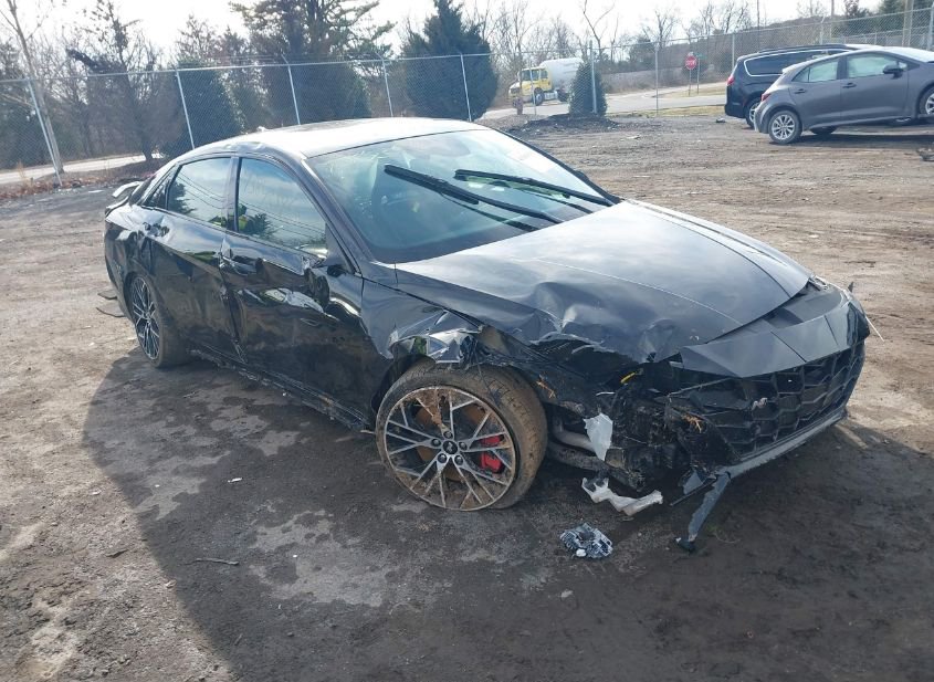 2023 HYUNDAI ELANTRA photo