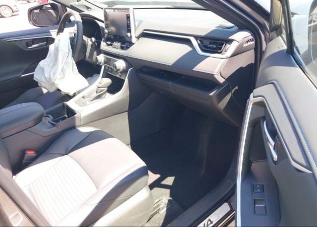 2022 TOYOTA RAV4(VIN: 4T3E6RFV8NU092179