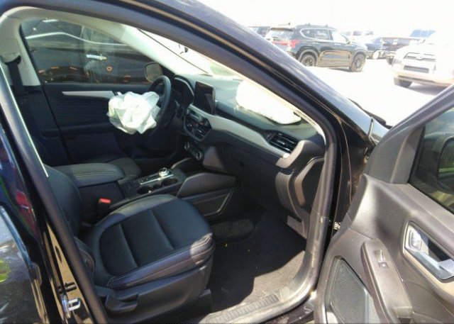 2021 FORD ESCAPE(VIN: 1FMCU9H94MUB01111