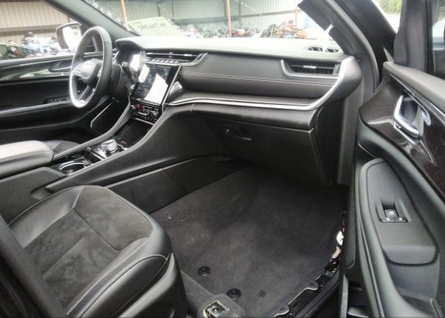 2022 JEEP GRAND CHEROKEE(VIN: 1C4RJHAG3N8615682