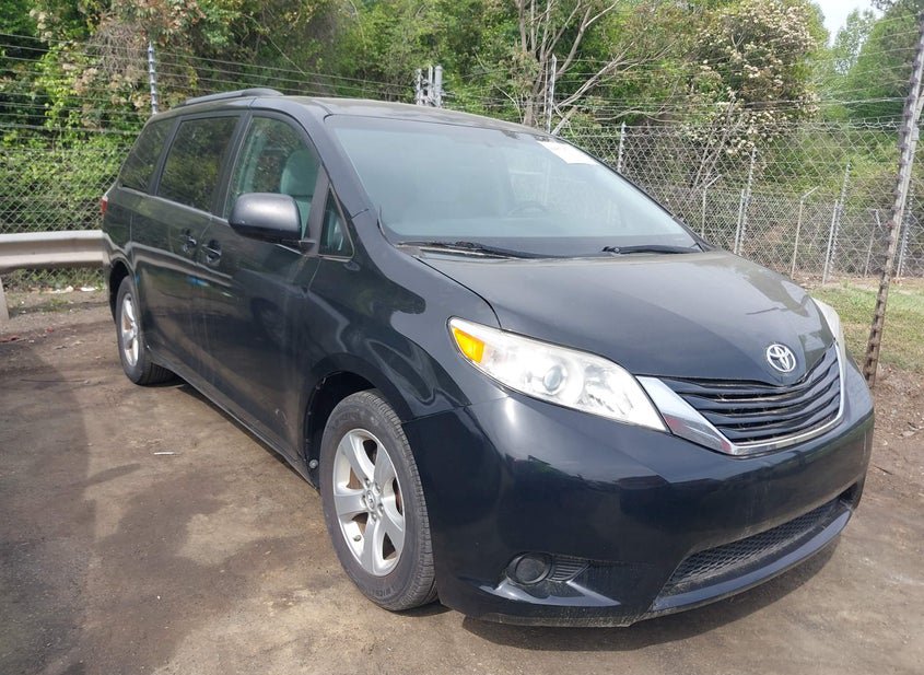 2016 Toyota Sienna 3.5L photo